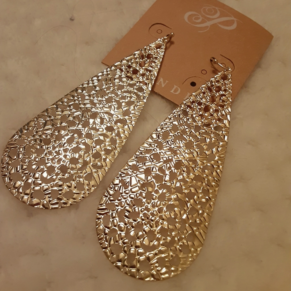 Ciara Plunder Earrings